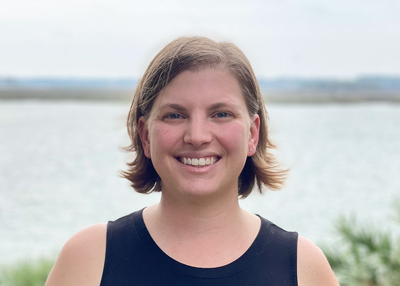 headshot of Lauren Weaver